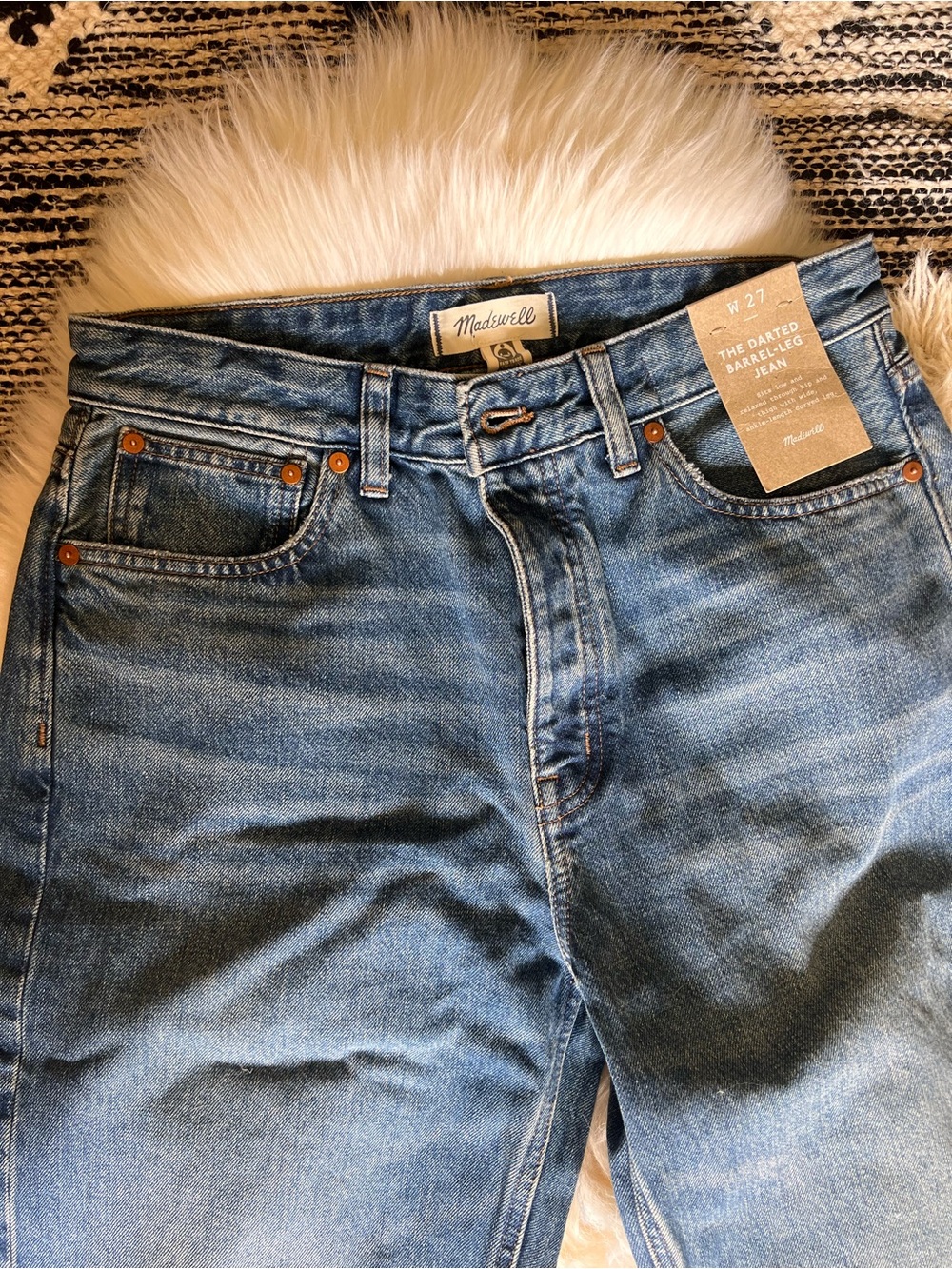 Madewell Women’s Darted Barrel Leg Blue Jeans - Picture 2 of 5